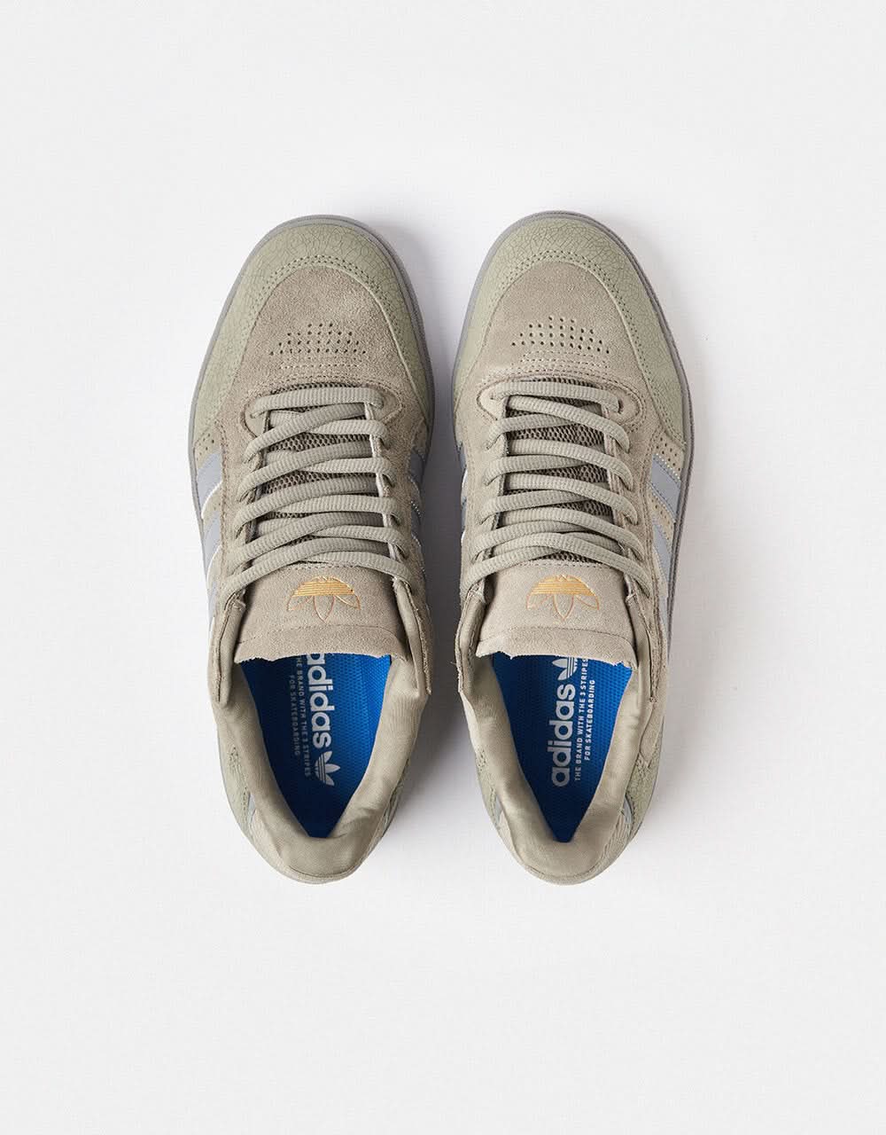 adidas Tyshawn Low Skate Shoes - Silver Pebble/Grey/Gold Metallic - Image 2