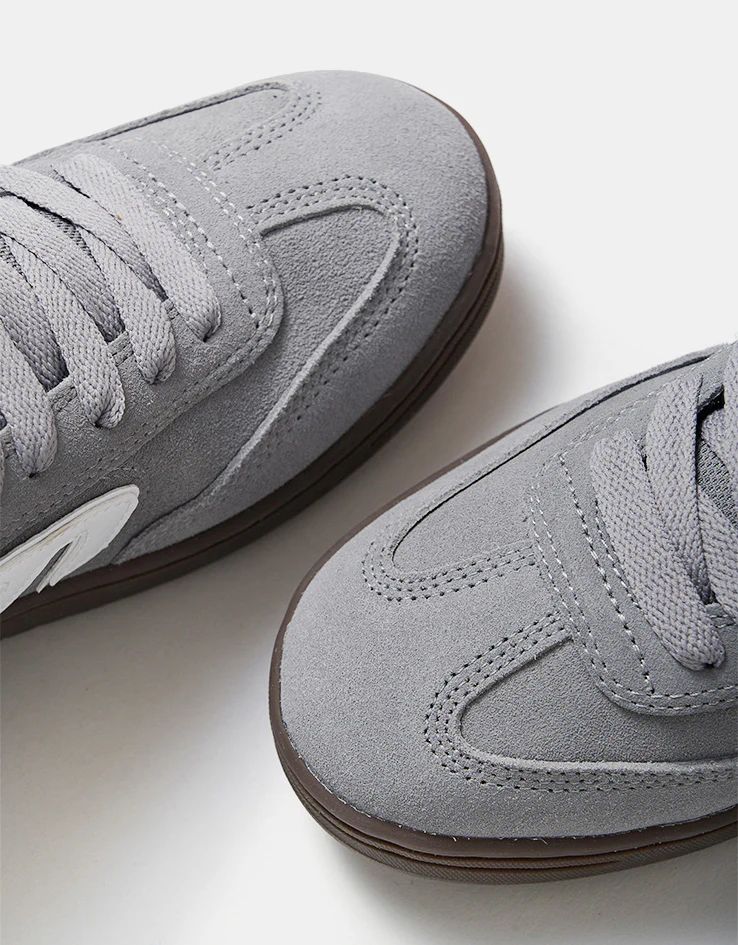 etnies Locut Skate Shoes - Grey/White/Gum - Image 7