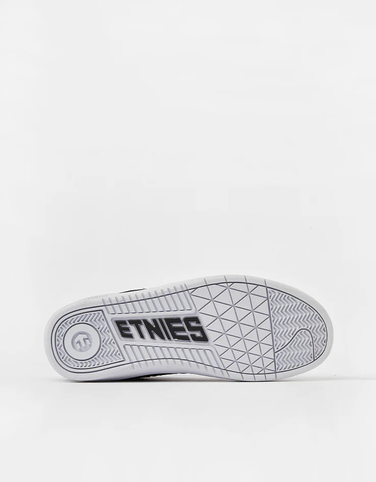 etnies Snake Skate Shoes - Black/White - Image 2