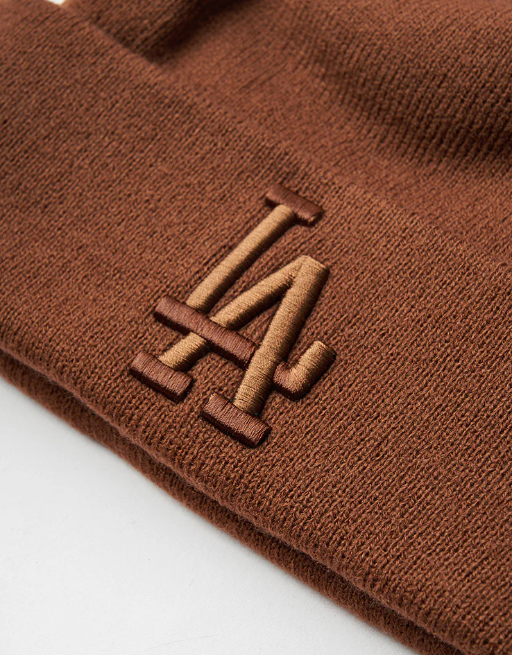 New Era Los Angeles Dodgers League Essential Beanie - Medium Brown - Image 2