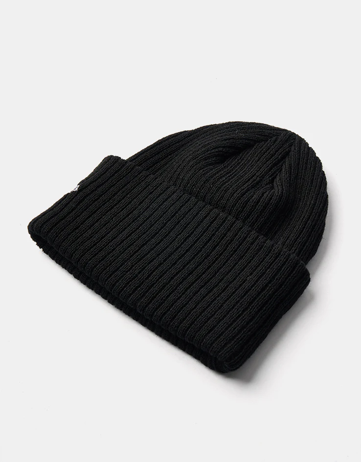 New Era New York Yankees Wide Cuff Beanie - Black - Image 3