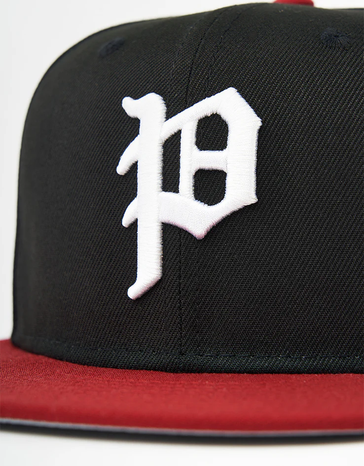 New Era Philadelphia Phillies Visor Clip 59Fifty® Fitted Cap - Black/Hot Red - Image 2