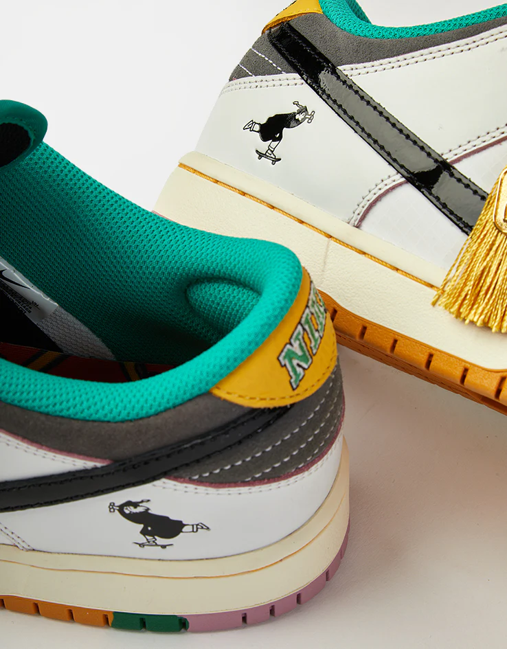 Nike SB 'CSEF' Dunk Low Pro QS Skate Shoes - Summit White/Black-White-Iron Grey - Image 11