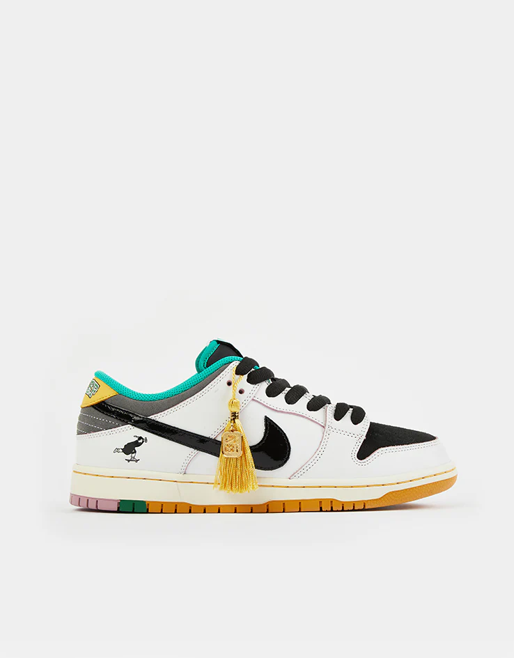 Nike SB 'CSEF' Dunk Low Pro QS Skate Shoes - Summit White/Black-White-Iron Grey - Image 2