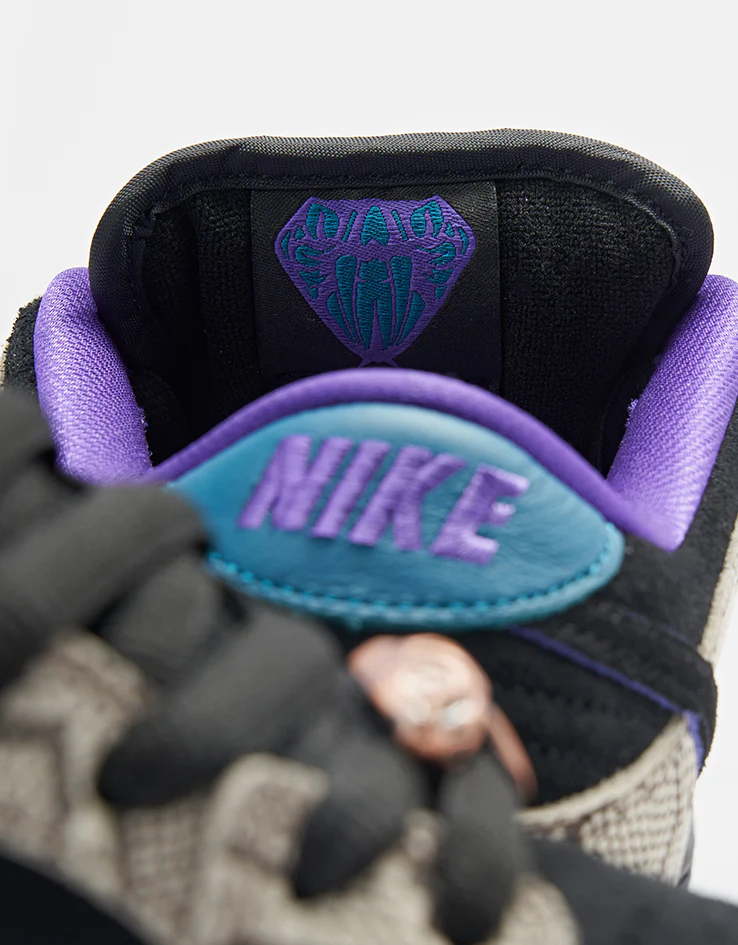Nike SB 'Dashawn Jordan' Dunk Low Pro Skate Shoes - String/Black-Bright Spruce-Fierce Purple - Image 6