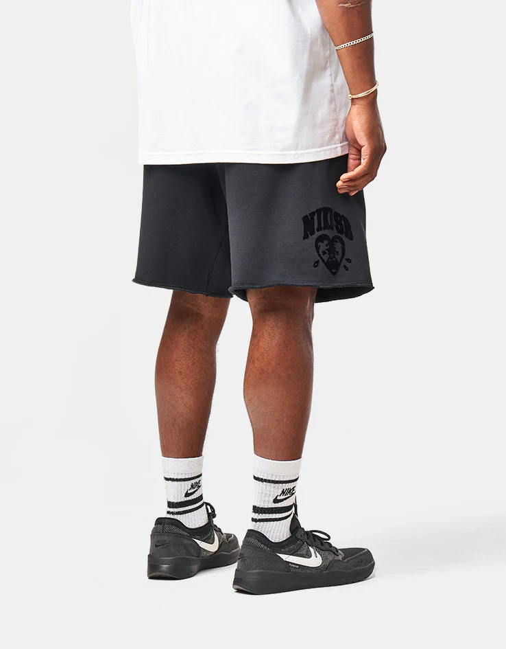 Nike SB GFX Fleece Shorts - Black/White - Image 3