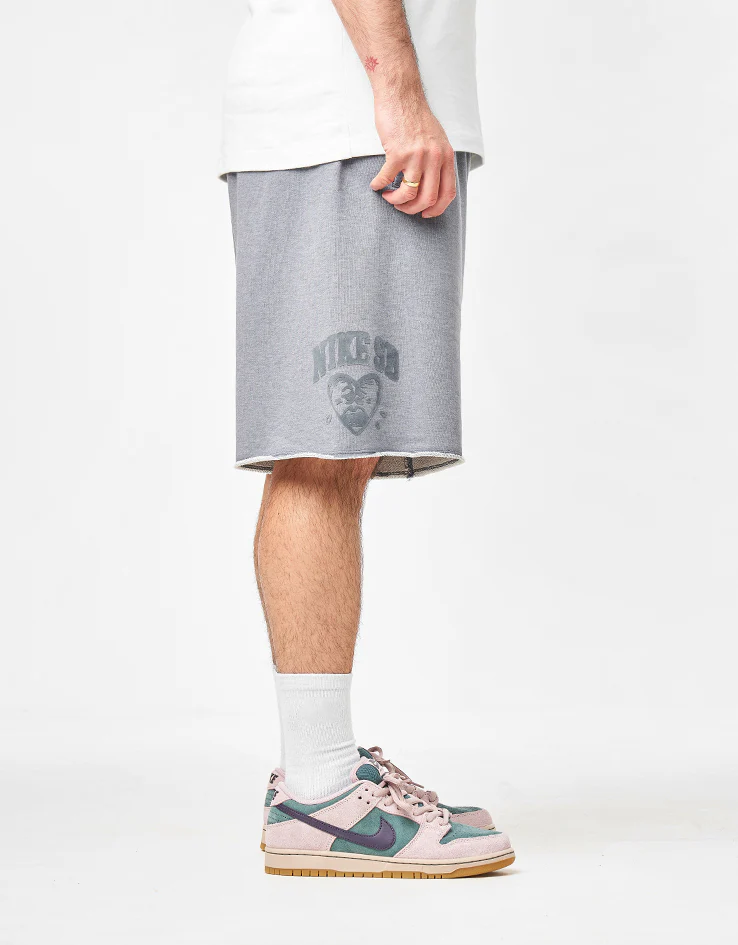 Nike SB GFX Fleece Shorts - Cool Grey/Heather/White - Image 3