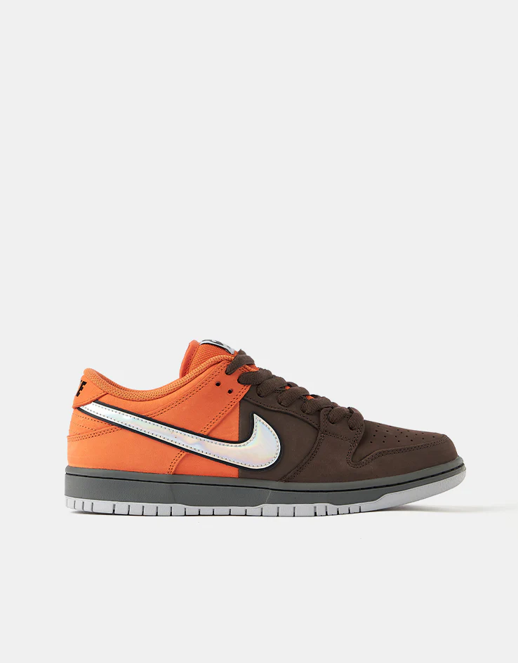Nike SB 'Muni Pass' Dunk Low Pro Skate Shoes - Safety Orange/Wolf Grey-Baroque Brown - Image 2