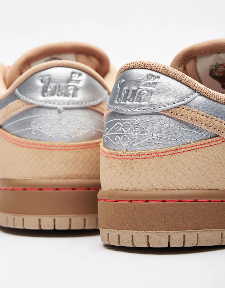 Nike SB 'Som Tum' Dunk Low Pro Skate Shoes - Canvas/Vachetta Tan-Parachute Beige - Image 7