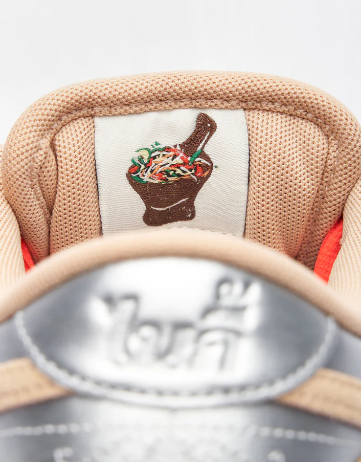Nike SB 'Som Tum' Dunk Low Pro Skate Shoes - Canvas/Vachetta Tan-Parachute Beige - Image 9