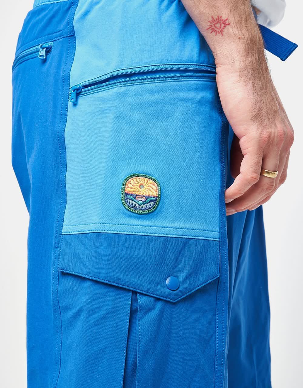 Patagonia Outdoor Everyday 7" Shorts - Endless Blue - Image 2