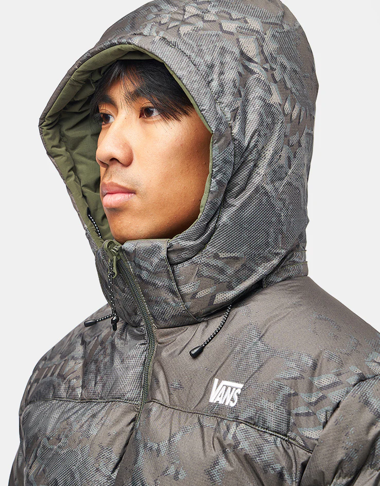 Vans MTE Bridgewood Reversible Puffer Jacket - Grape Leaf - Image 4